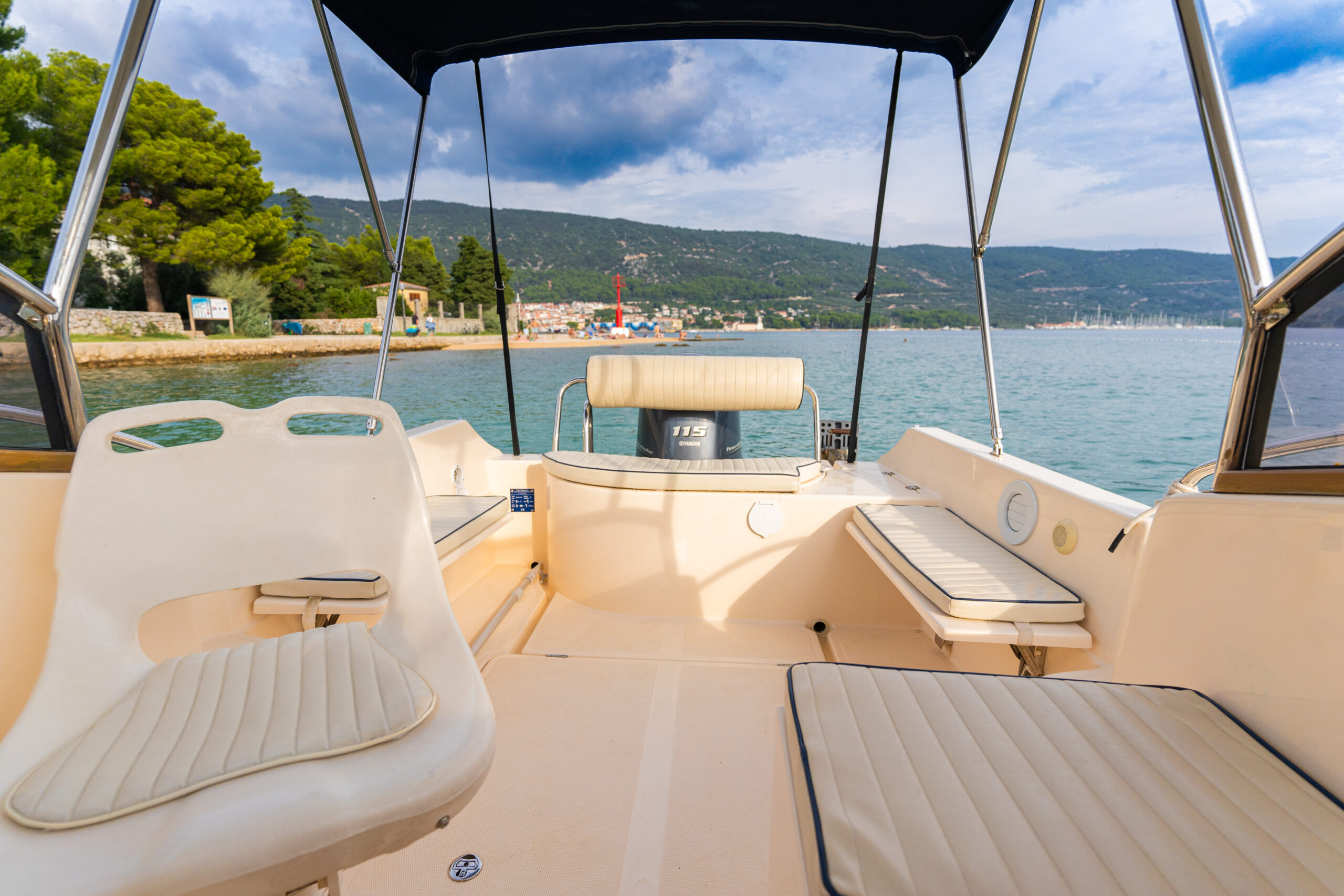 Mira Rent a boat otok Cres