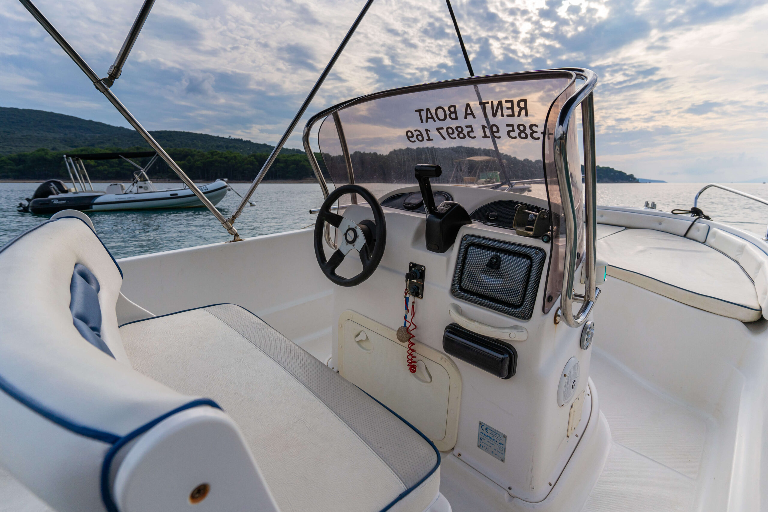 Mira Rent a boat otok Cres