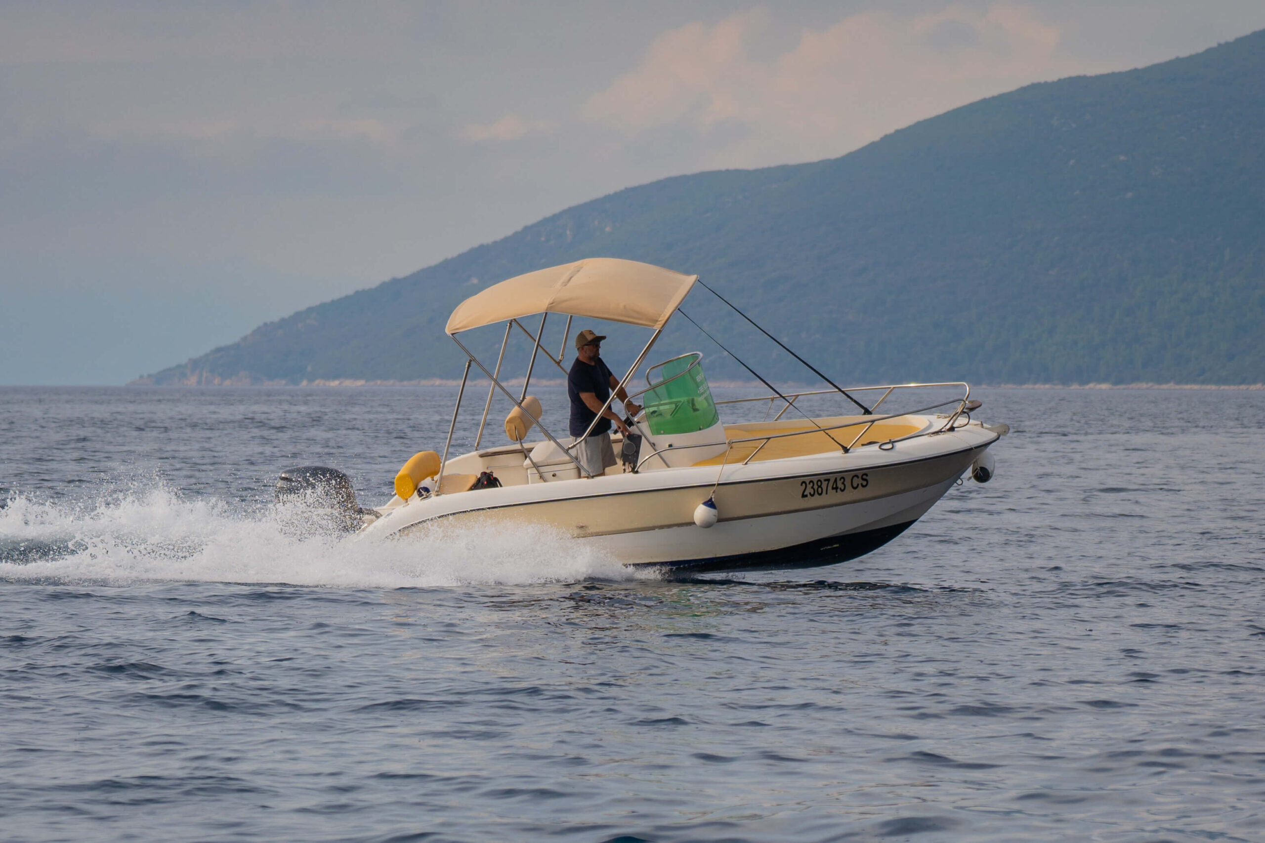 Mira Rent a boat otok Cres